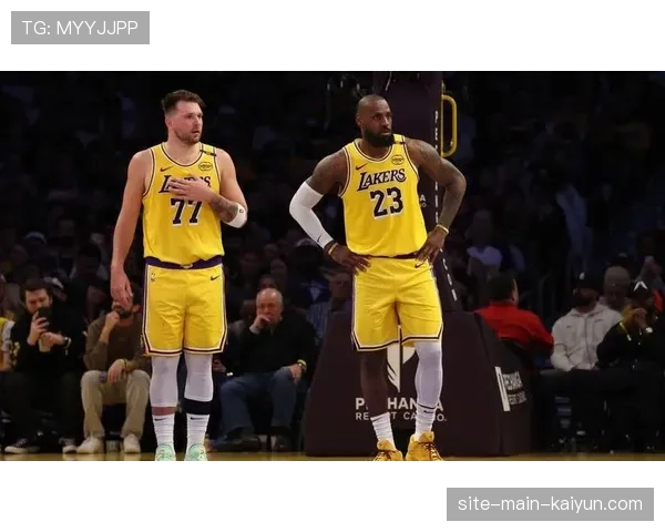 湖人主场不敌雄鹿 詹姆斯缺阵暴露阵容轮换深度问题